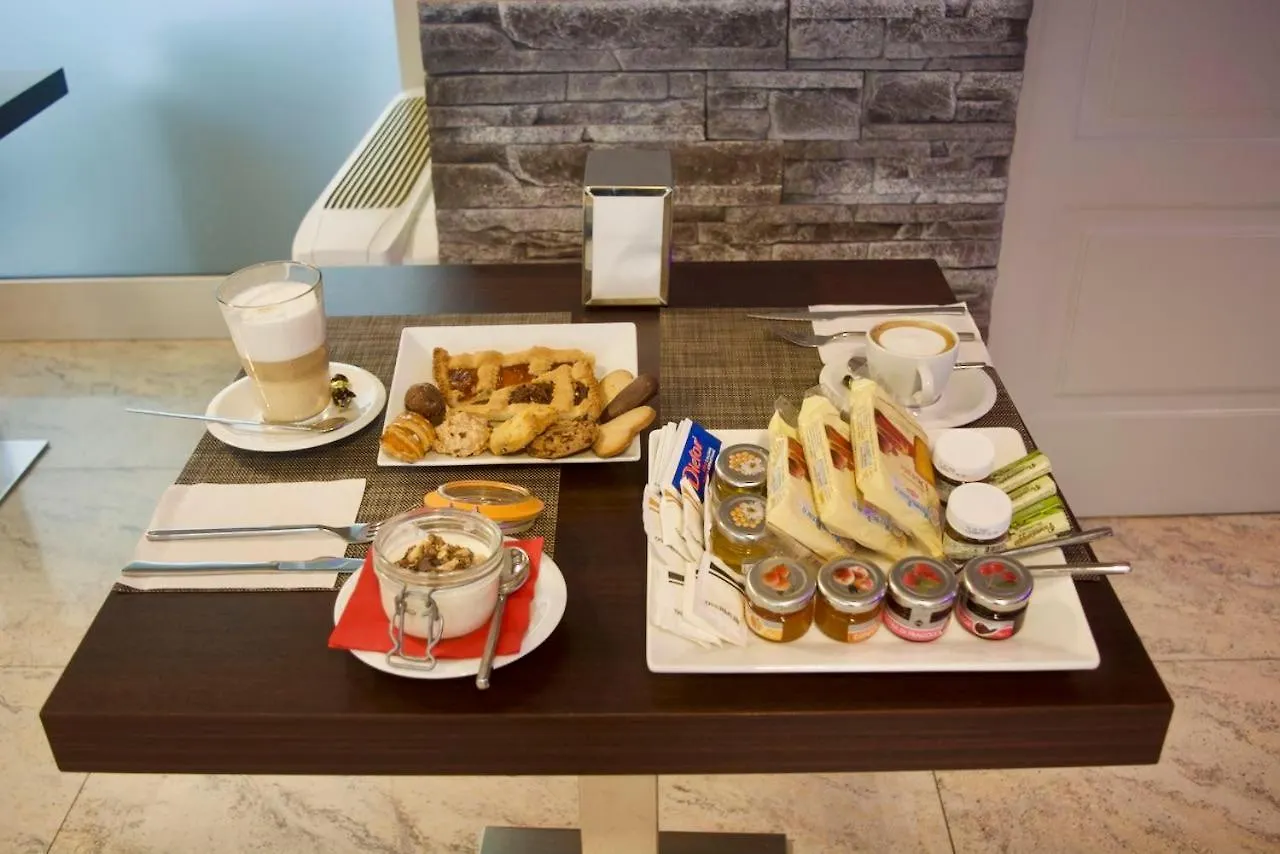 ***  Autosole 2 Otel Milano İtalya