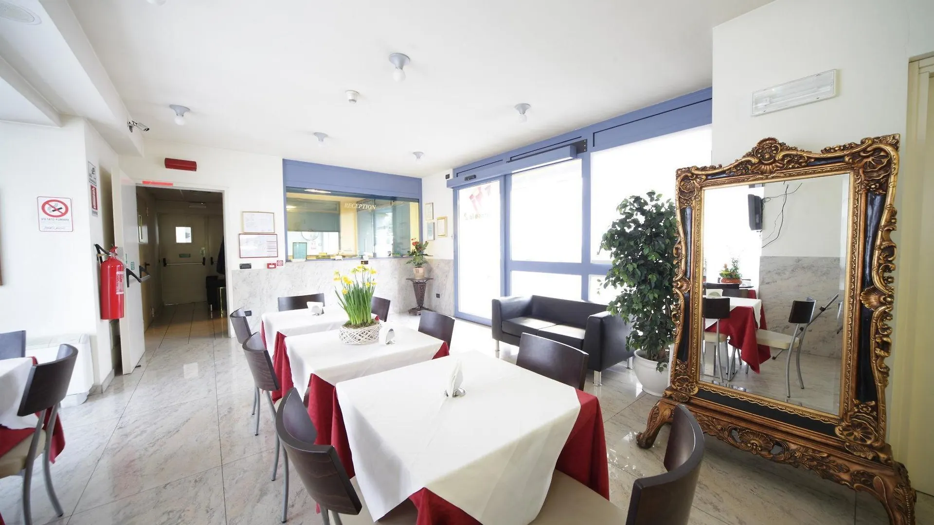 Autosole 2 Otel Milano