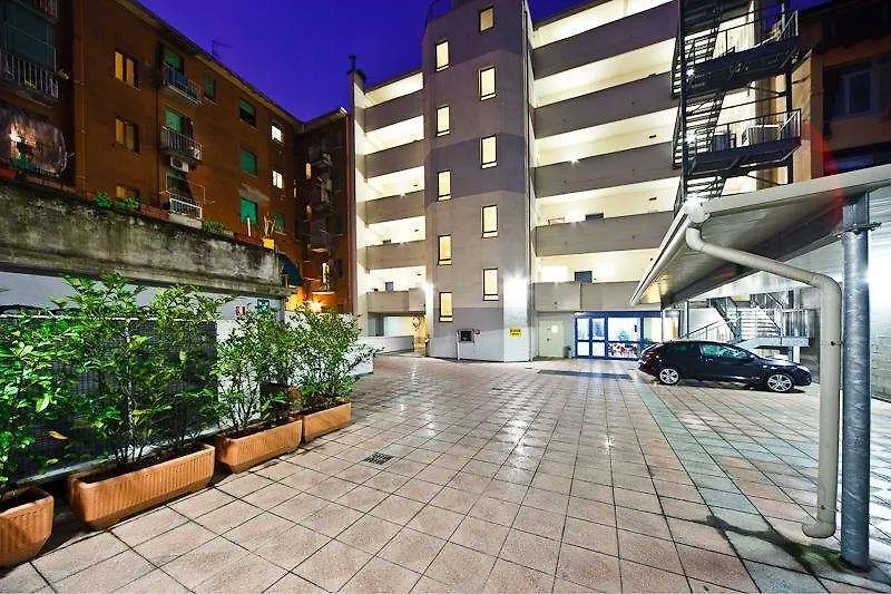 Autosole 2 Otel Milano